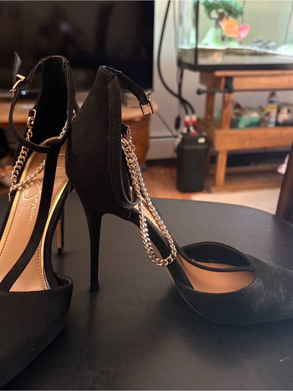 Jessica Simpson Black Pointed-Toe D'Orsay Heel